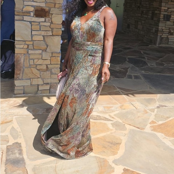 Elegant Multicolor Sleeveless Dress - Picture 1 of 1